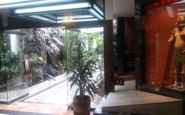 Apart-Hotel Suites Reforma