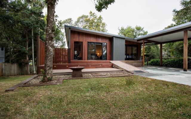 Springbrook25 Pet friendly House