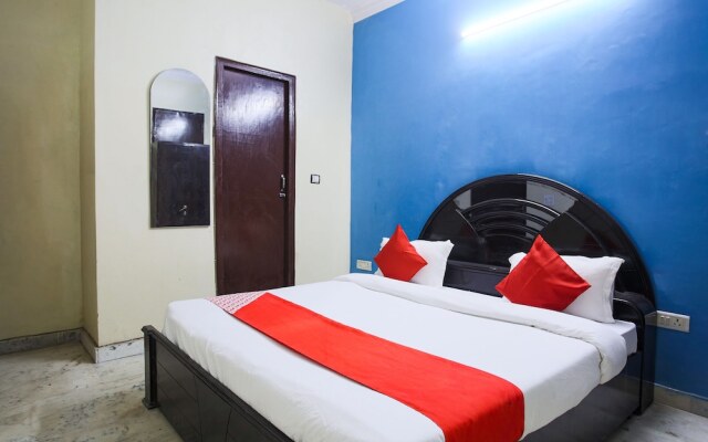 OYO 38417 Silver Villa