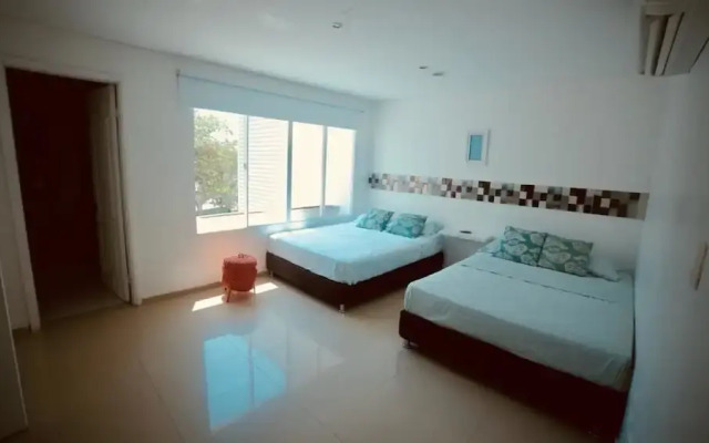 Hermosa Casa Playera