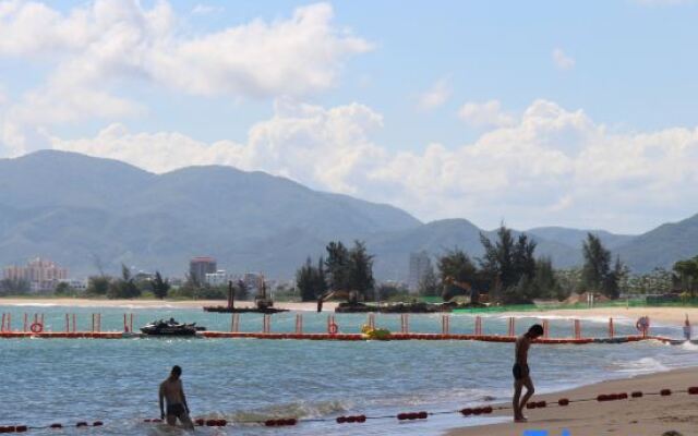 Sanya Bohai Hotel (Nanshan Temple Yazhou Bay Beach)
