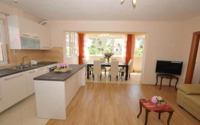 Apartments Belas