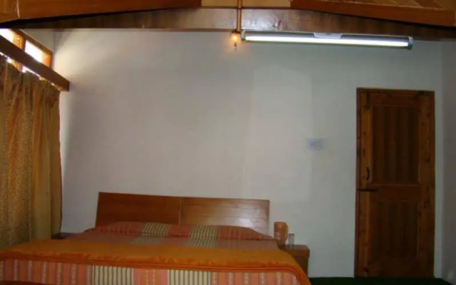 Hotel Mountain Trail Manali By OpenSky