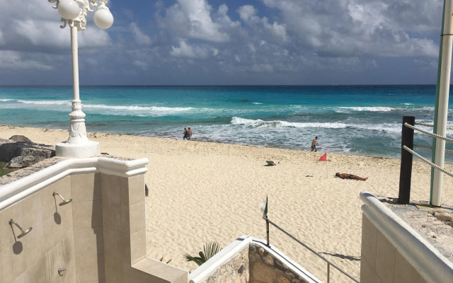 Sea View - Ocean Front Only
