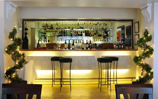 The Chalk Lane Residences