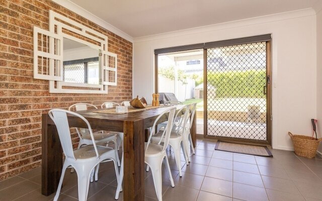 Lakeview Crescent 50