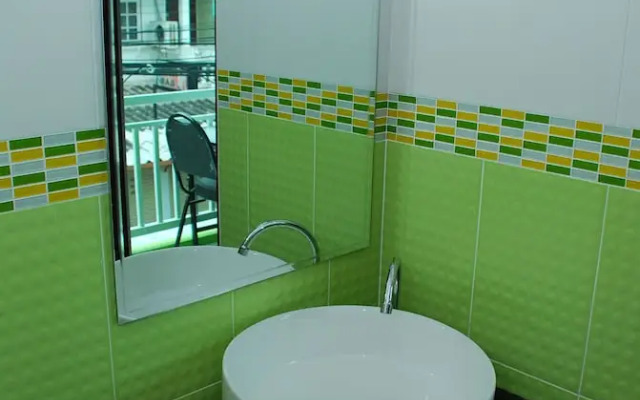P & J Guesthouse