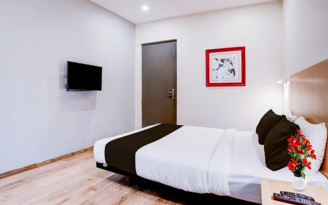 Cozy Stays Near Halasuru Metro Station