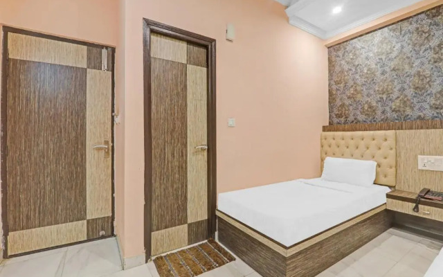 OYO 2263 Hotel Govinda Royal
