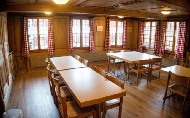 Emme Lodge