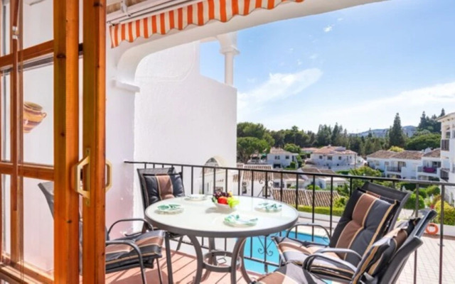 Apartment - 2 Bedrooms with Pool and WiFi - 107885