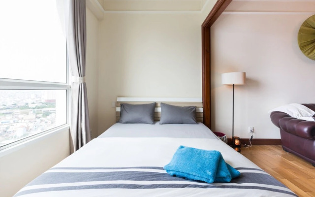The Manor Luxury 1BR Apartment Center