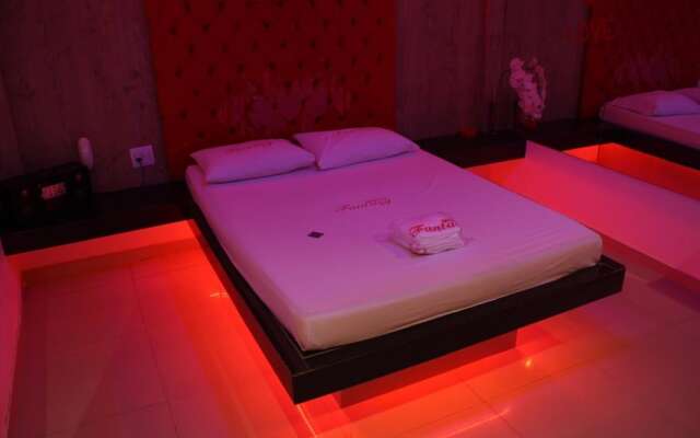 Motel Fantasy - Adults Only