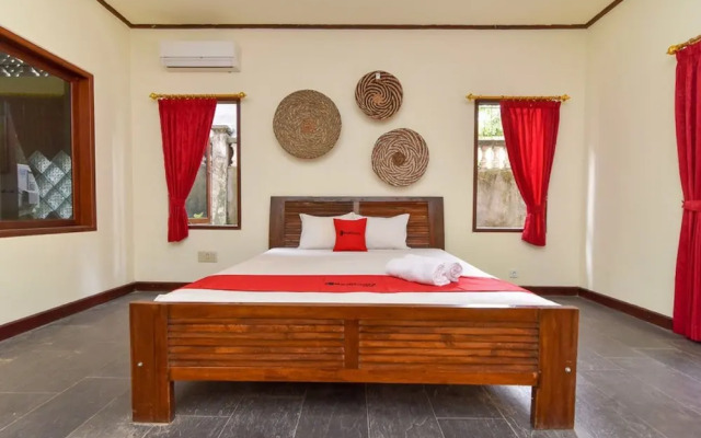 RedDoorz near Seminyak Square