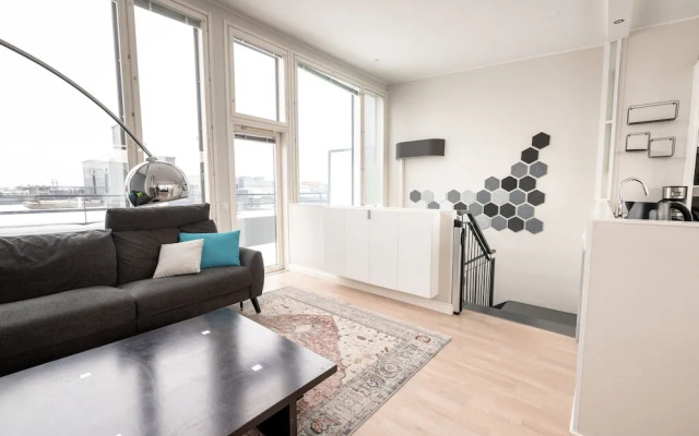 2ndhomes Stunning Penthouse with Sauna