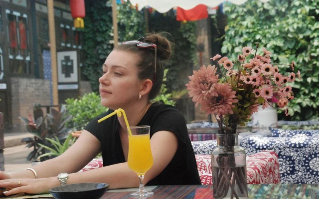 A Piece of Red Cloth Youth Hostel