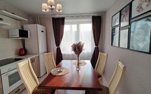 Ростов Посуточно на улице Висаитова 8