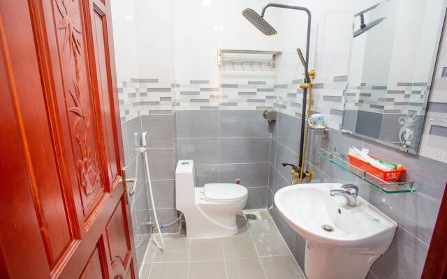 Sao Mai Hotel - by Bay Luxury