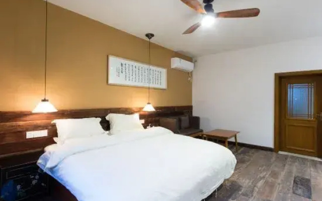 Youjian Xiaoyuan Hot Spring Hostel