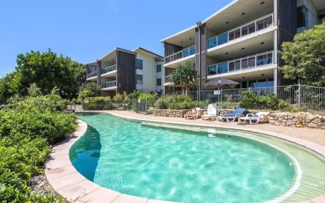 Stradbroke Island Beach Hotel