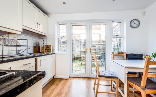 The St Clements Townhouse 3 Bedroom Bijou central