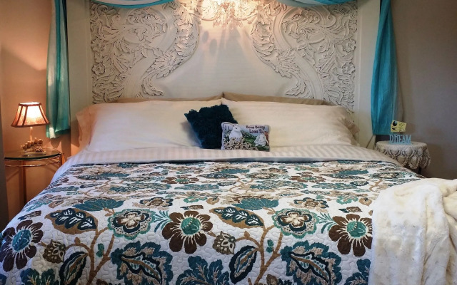 Emerald Hills Bed and Breakfast