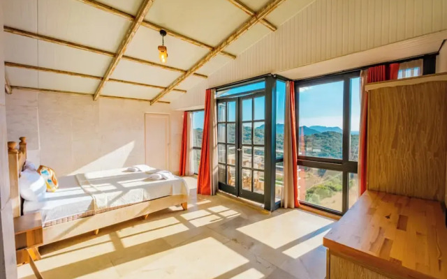 Mojo Boutique Hotel