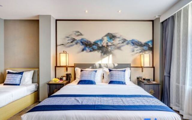 Rezen Dong Hotel (Harbin Railway Station)