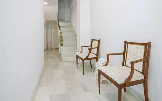 Betis Deluxe Riverside by Valcambre