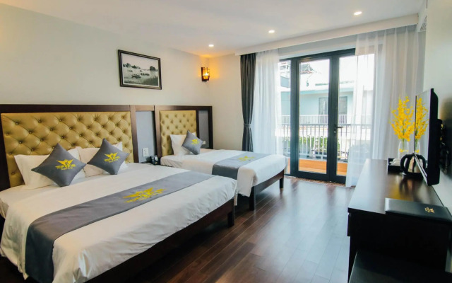 Top One Halong Hotel