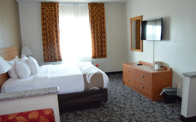 Quality Inn Coralville - Iowa River Landing