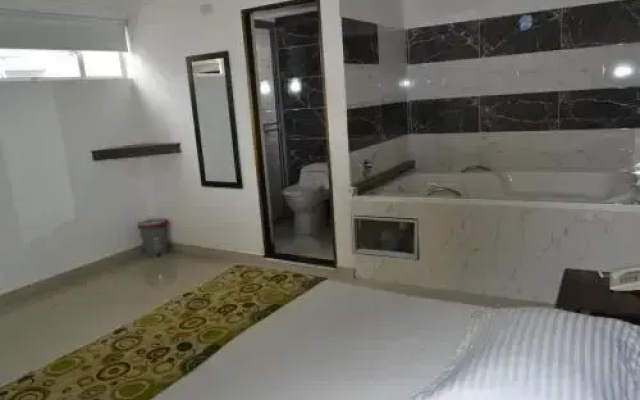 Punto Dos Suites