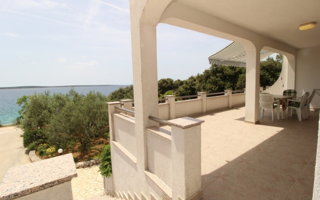 Apartment UGA - perfect location: A5 - Božica  Mandre, Island Pag