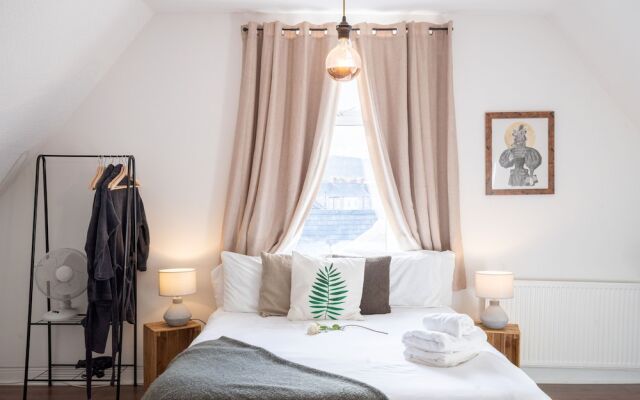 Phnix Central Luxury Accommodation