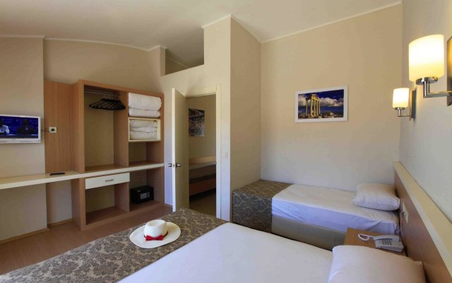 Sun City Apartments & Hotel