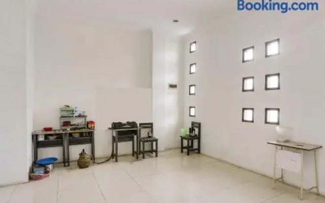 SPOT ON 91770 441 Pemuda Homestay