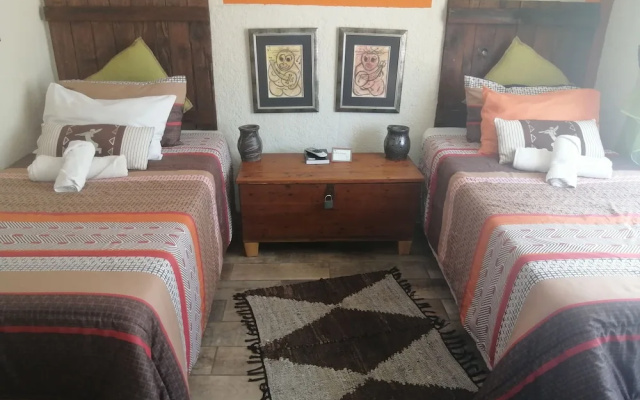 Ann's Lodge & Camping