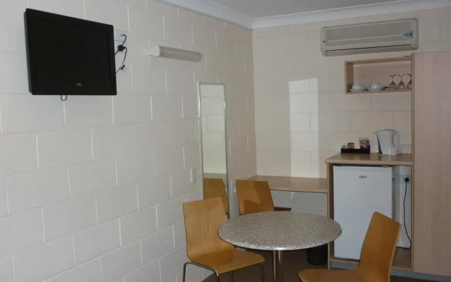 Nambour Lodge Motel