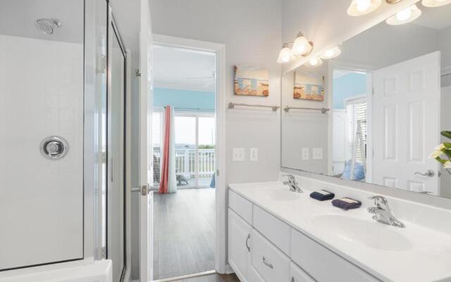 114 W Edge - River Daze - Pool