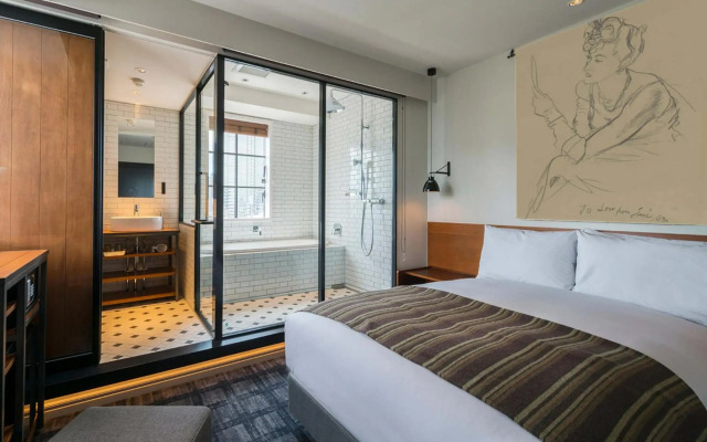 Ebisuholic Hotel