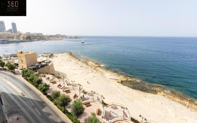 Unique Seafront 3BR, Sliema beach - AC & WiFi by 360 Estates