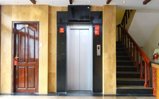 OYO 10675 Prakasam Residency