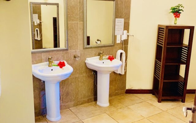 Castello Beach Hotel