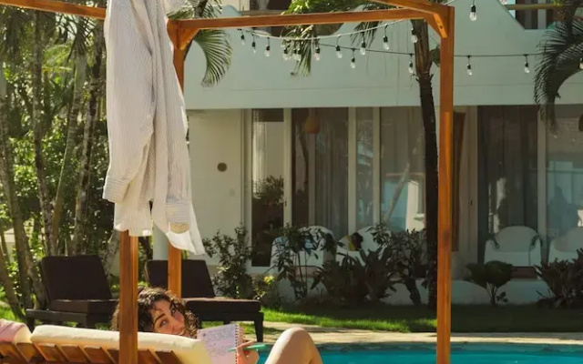 Room in Guest Room - Oceanfront Suite With Kitchenette Stunning Views & Secluded Luxury