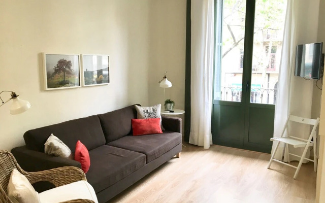 Apartamento con Inmejorable UbicaciÃ³n al lado de Las Ramblas