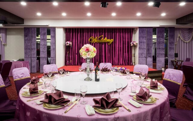 Royal Chiayi Hotel