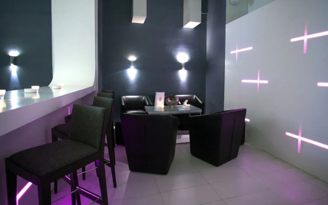 Business Hotel