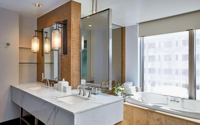 Hotel 1000, LXR Hotels & Resorts