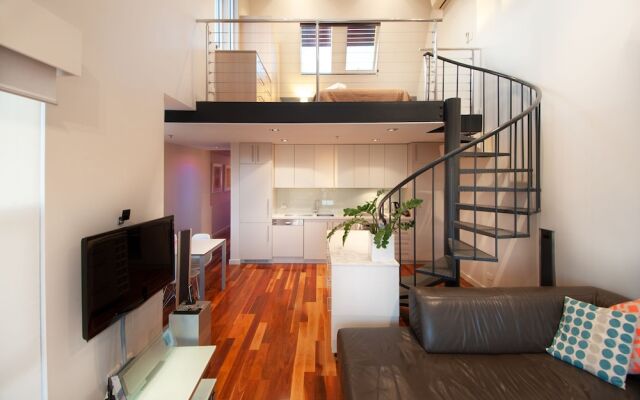 Semaphore Blue Apartments