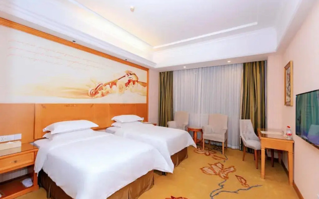 Vienna Hotel Shenzhen Longgang Ainan Road